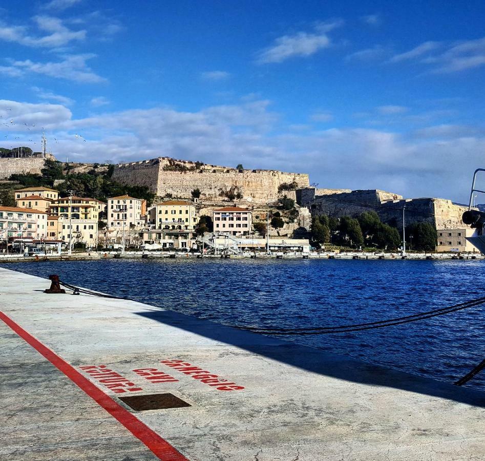 Apartamento Loft Vista Mare Elba Portoferraio Exterior foto